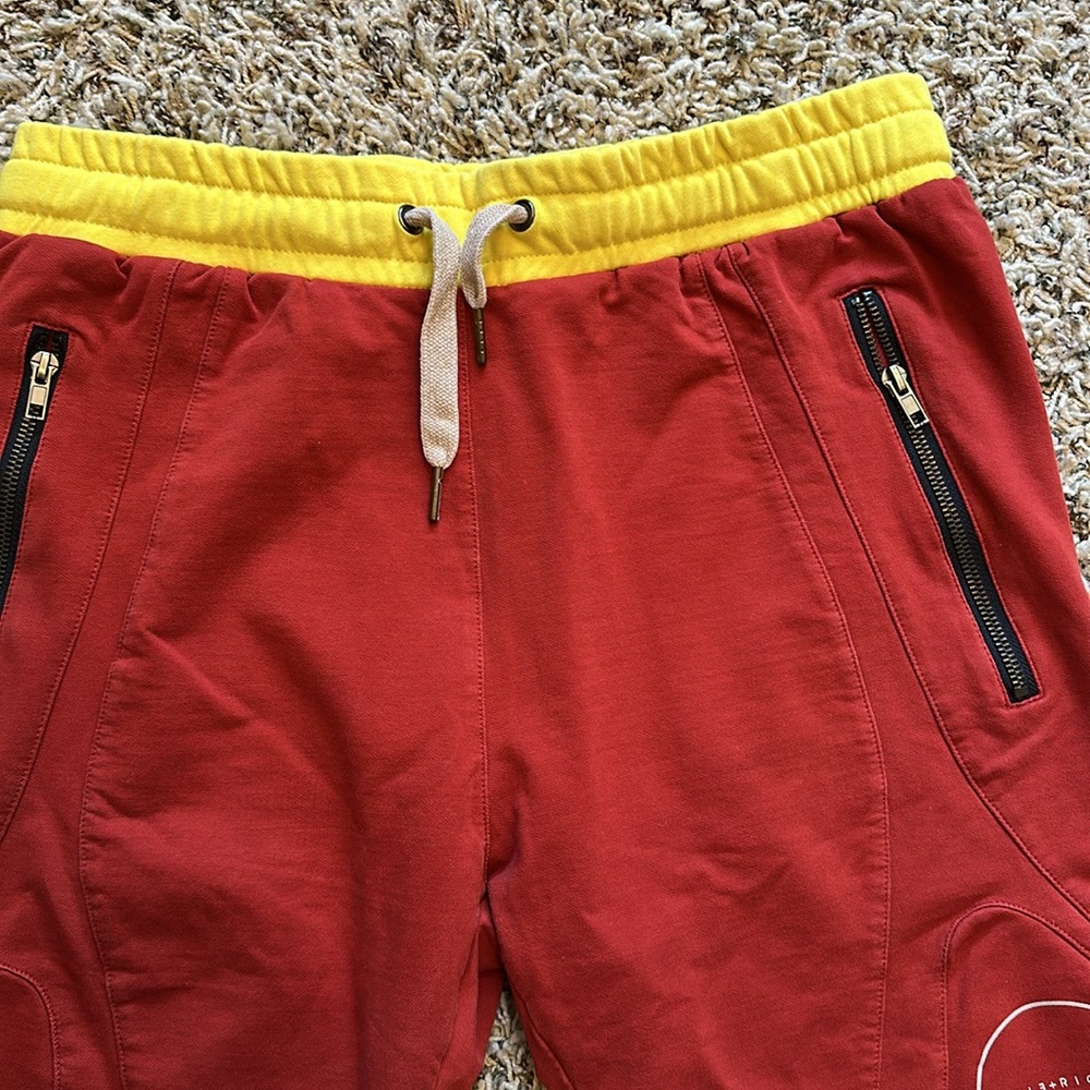 Vie + Riche Paris Shorts - Picture 2 of 6